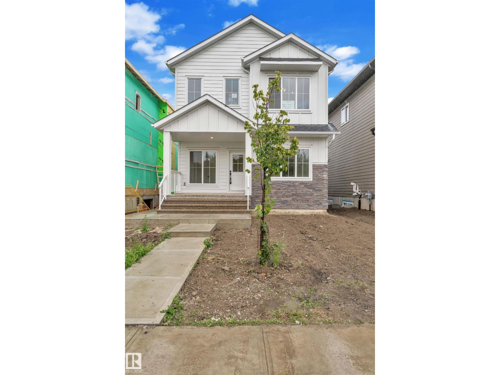 Property at 6113 CRAWFORD DR SW image 3