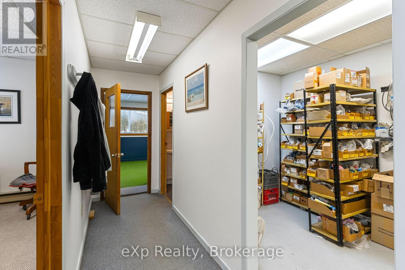 13 Industrial Park Road, Dysart Et Al, Ontario  K0M 1S0 - Photo 11 - X12012172