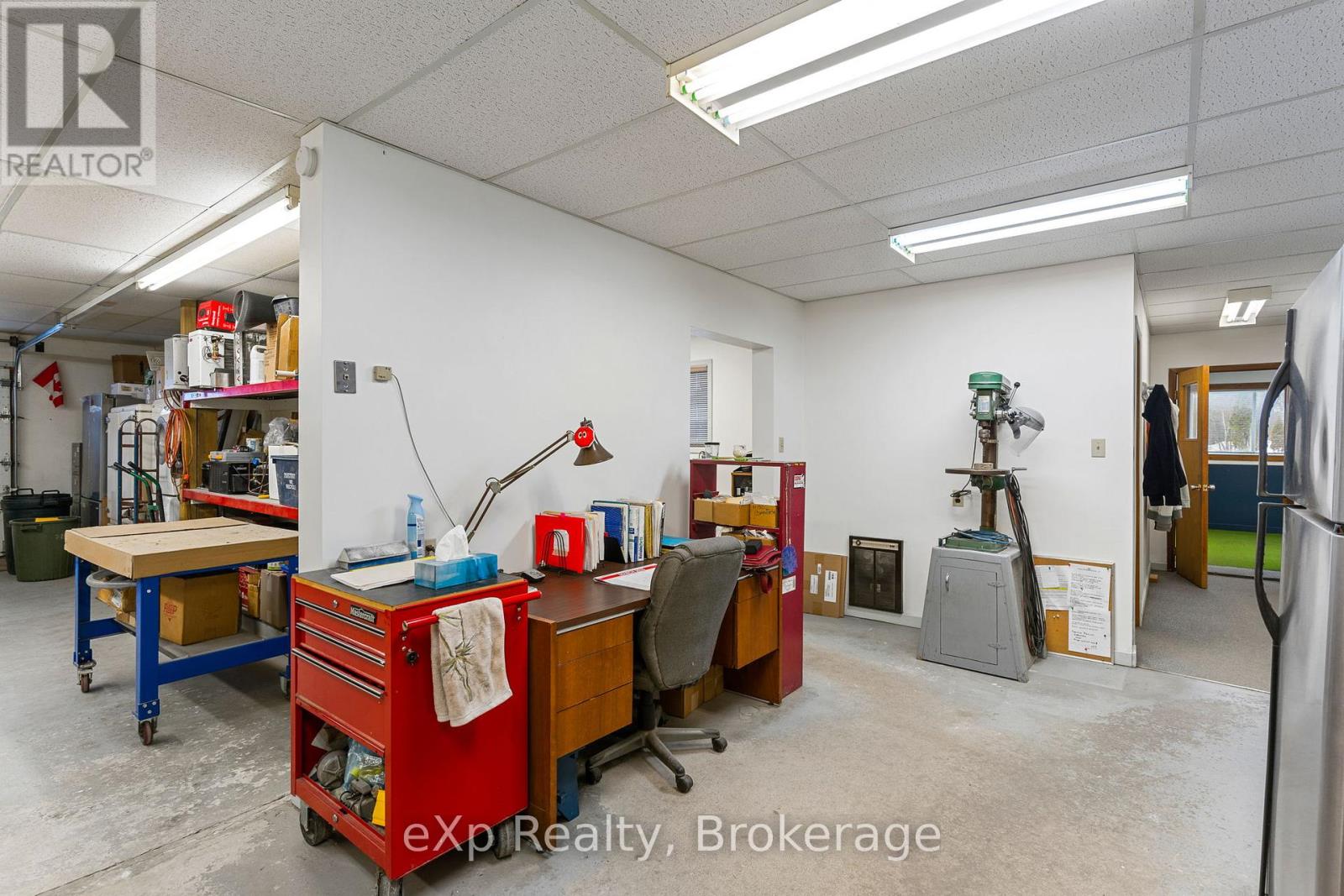 13 Industrial Park Road, Dysart Et Al, Ontario  K0M 1S0 - Photo 10 - X12012172
