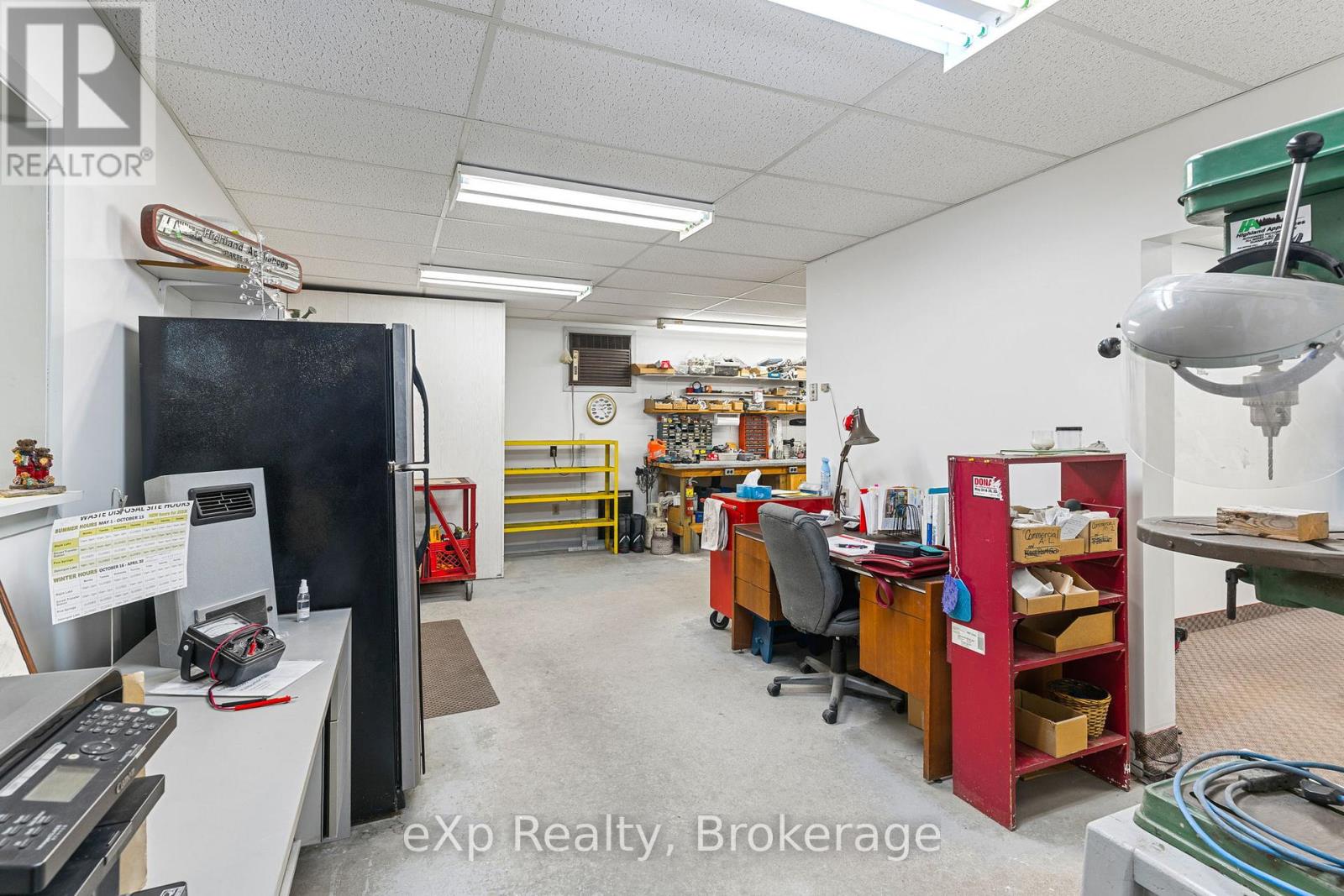 13 Industrial Park Road, Dysart Et Al, Ontario  K0M 1S0 - Photo 12 - X12012172