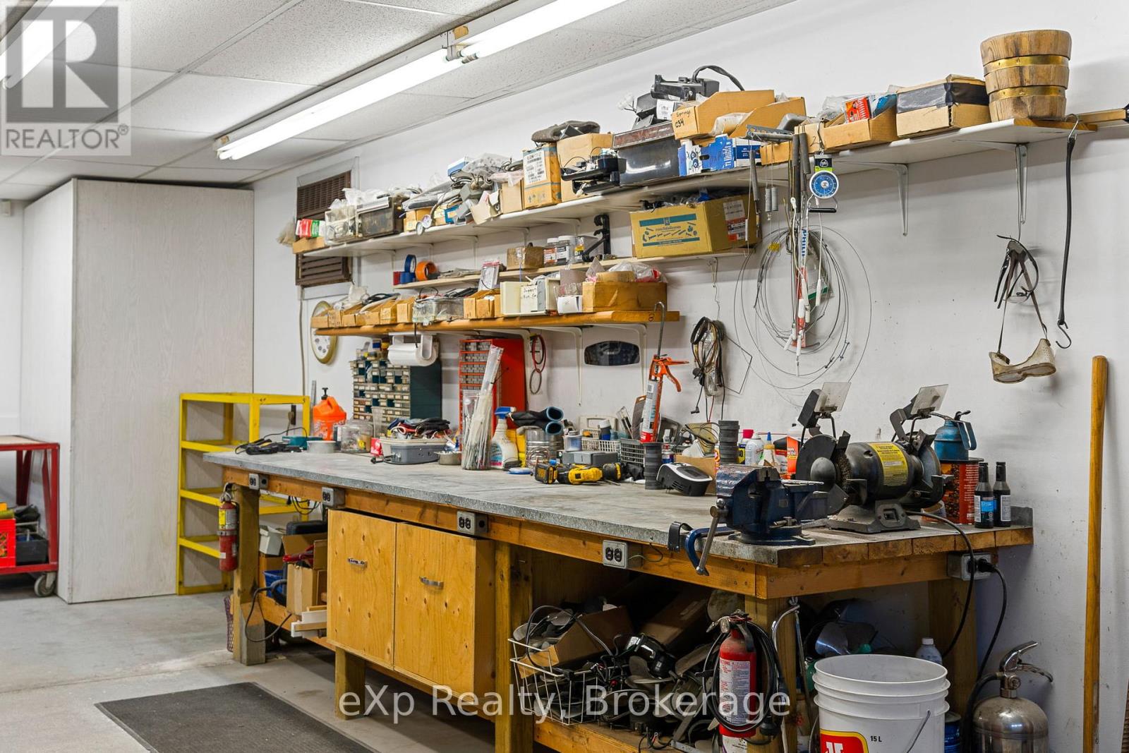 13 Industrial Park Road, Dysart Et Al, Ontario  K0M 1S0 - Photo 7 - X12012172