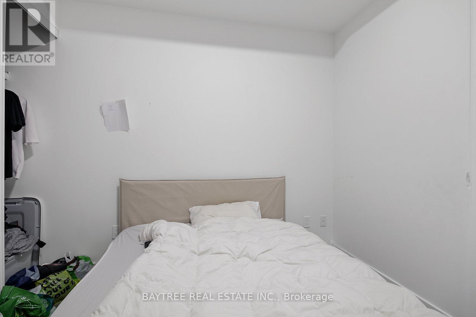 613 - 840 St Clair Avenue W, Toronto, Ontario  M6C 0A4 - Photo 10 - C12306017