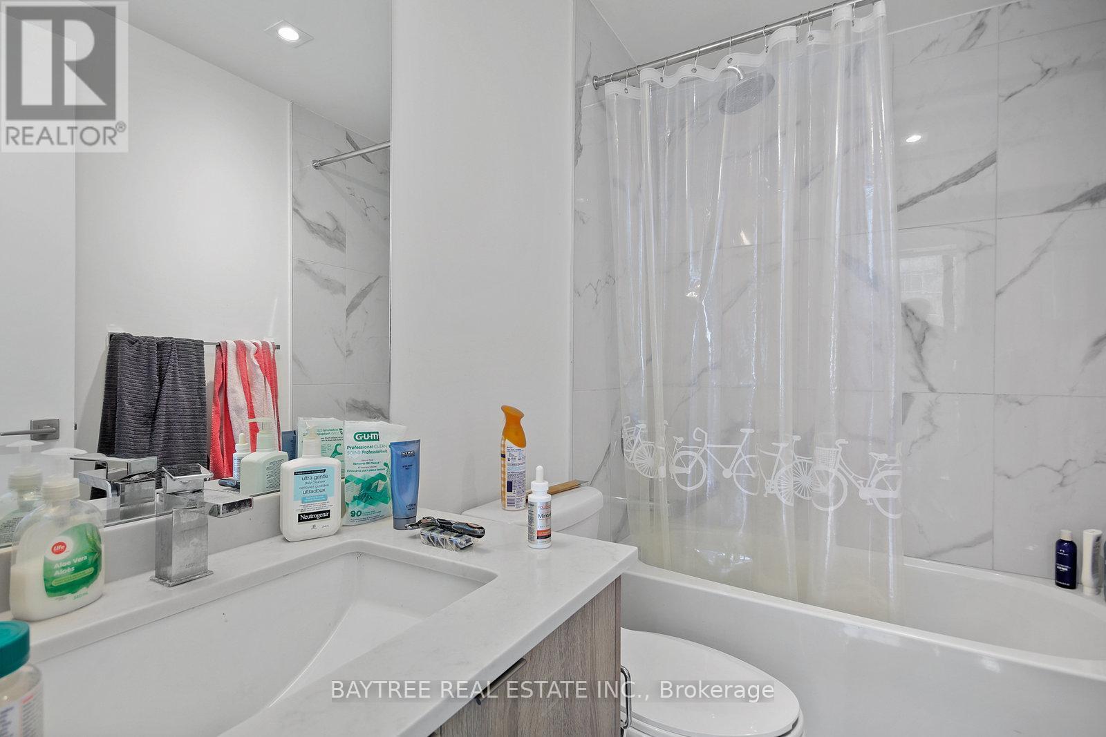 613 - 840 St Clair Avenue W, Toronto, Ontario  M6C 0A4 - Photo 15 - C12306017