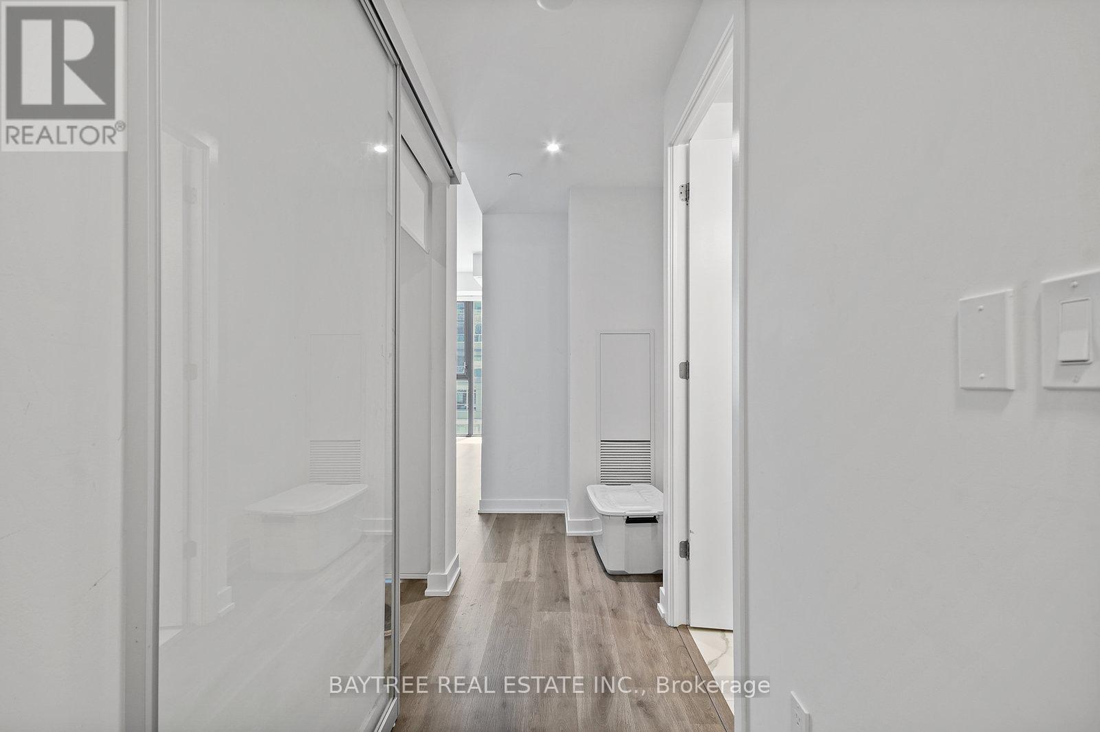 613 - 840 St Clair Avenue W, Toronto, Ontario  M6C 0A4 - Photo 18 - C12306017