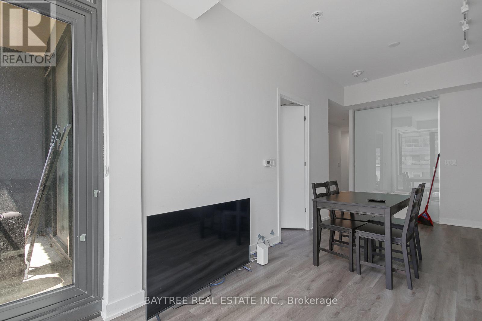 613 - 840 St Clair Avenue W, Toronto, Ontario  M6C 0A4 - Photo 5 - C12306017