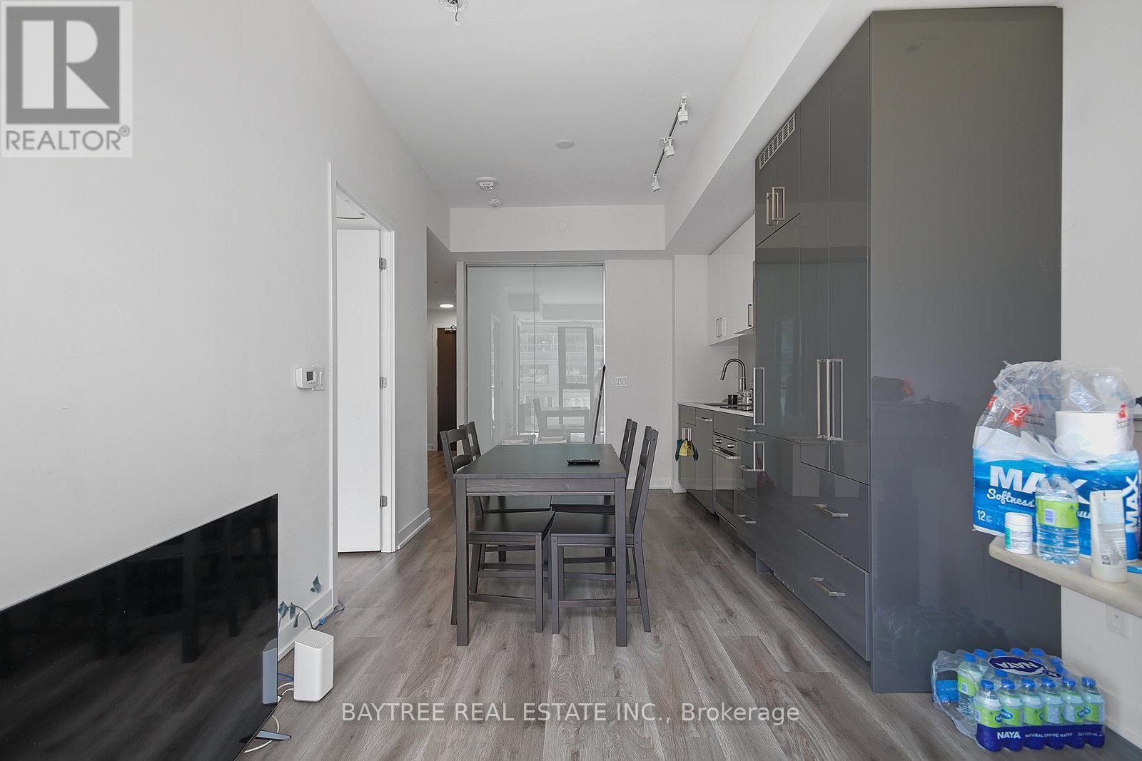 613 - 840 St Clair Avenue W, Toronto, Ontario  M6C 0A4 - Photo 7 - C12306017