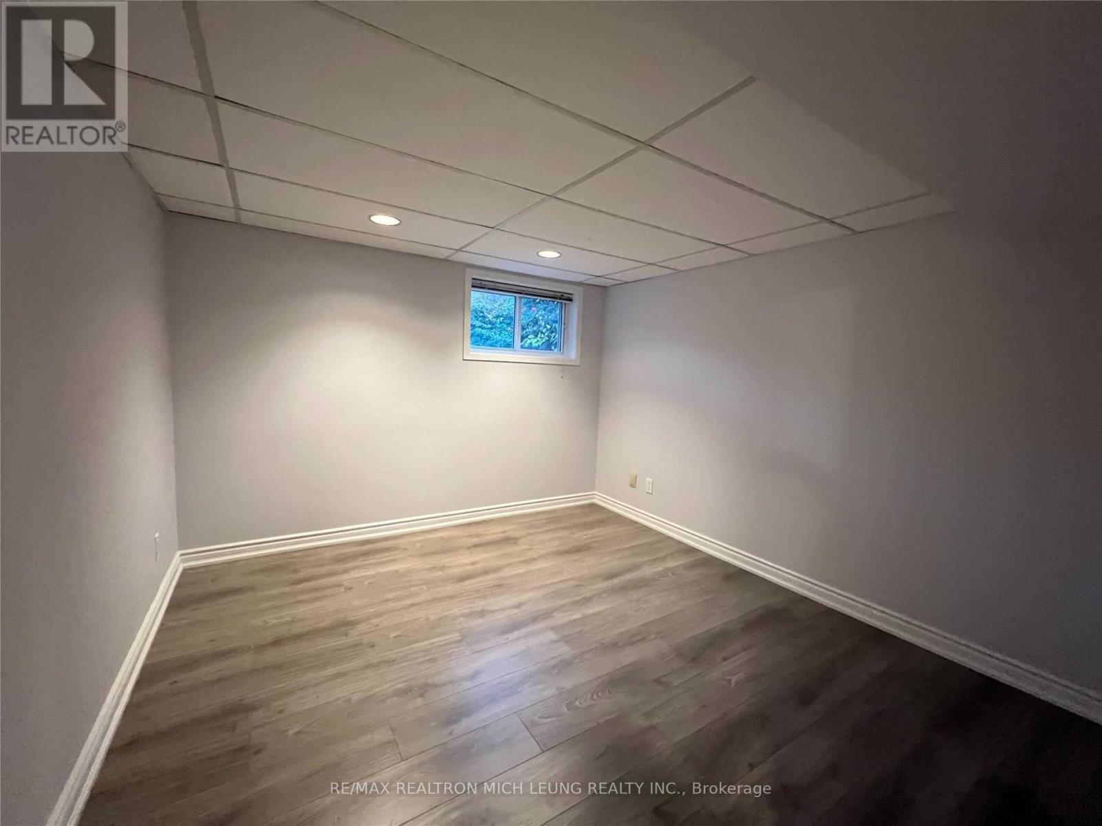 Lower - 947 Oklahoma Drive, Pickering, Ontario  L1W 2H8 - Photo 4 - E12305967