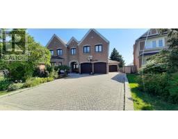 32 BAYSIDE COURT, Vaughan, Ontario