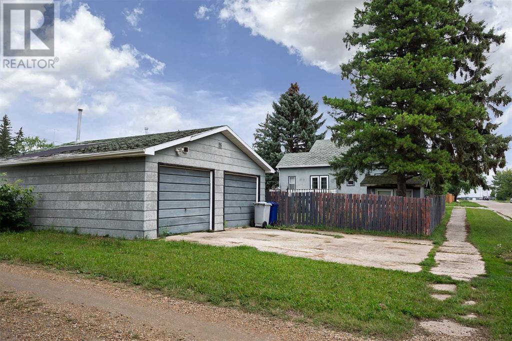 14 1st Avenue S, Hay Lakes, Alberta  T0B 1W0 - Photo 3 - A2241446