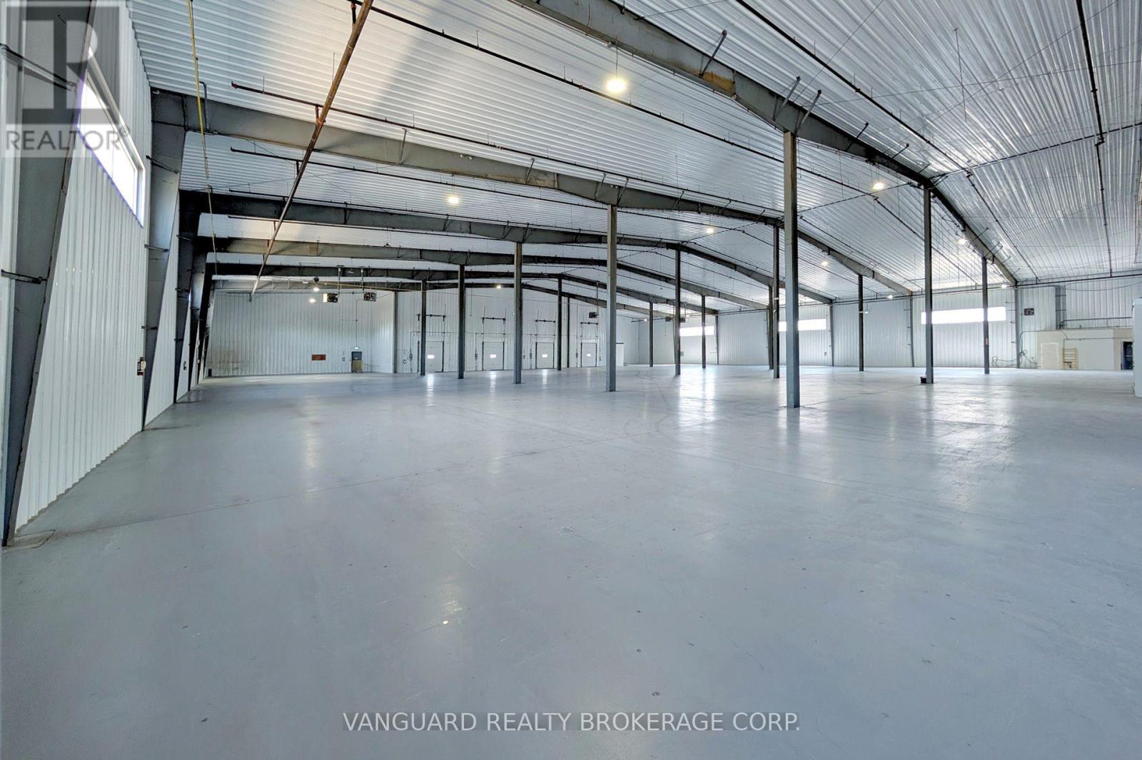 65-75 Welham Road, Barrie (0 East), Ontario  L4N 8Y3 - Photo 18 - S12305929