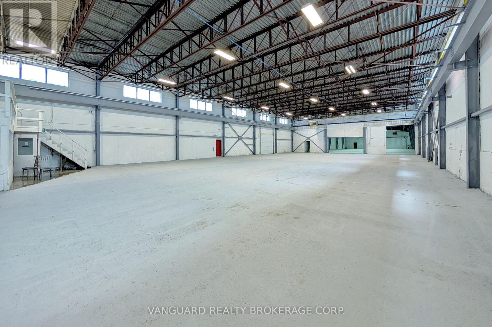 65-75 Welham Road, Barrie (0 East), Ontario  L4N 8Y3 - Photo 8 - S12305929