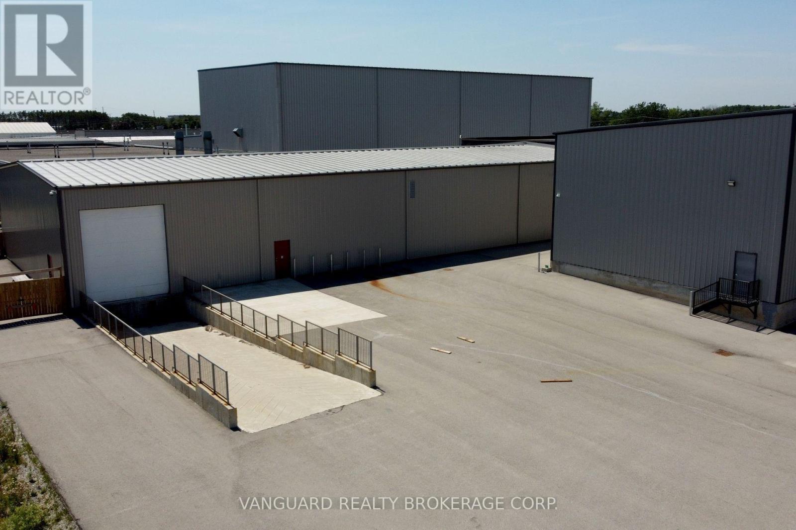 75 Welham Road, Barrie, Ontario  L4N 8Y3 - Photo 26 - S12305949