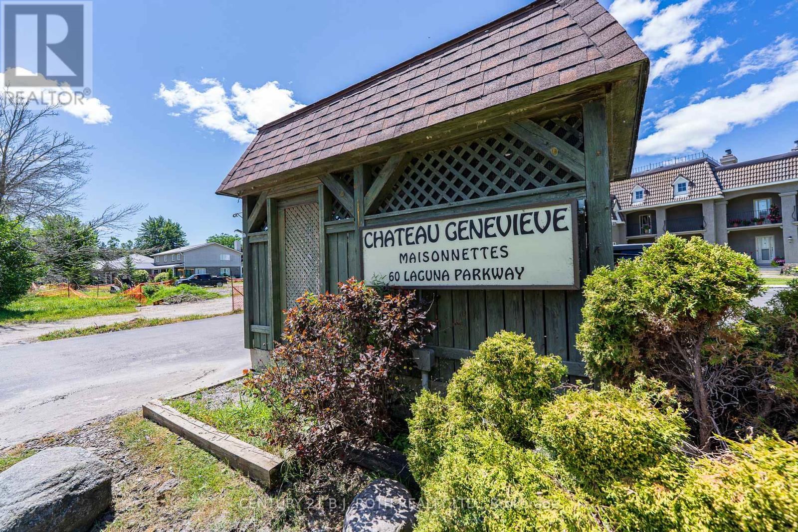 16 - 60 LAGUNA PARKWAY, Ramara, Ontario