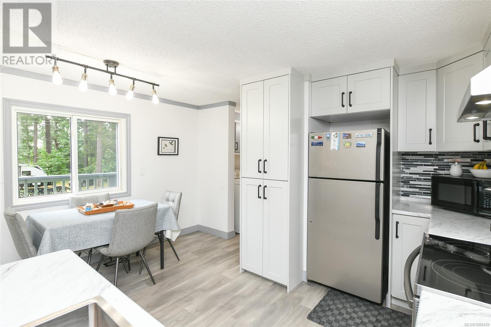 3701 Island Hwy S, Courtenay, British Columbia  V9N 9T4 - Photo 21 - 1008429