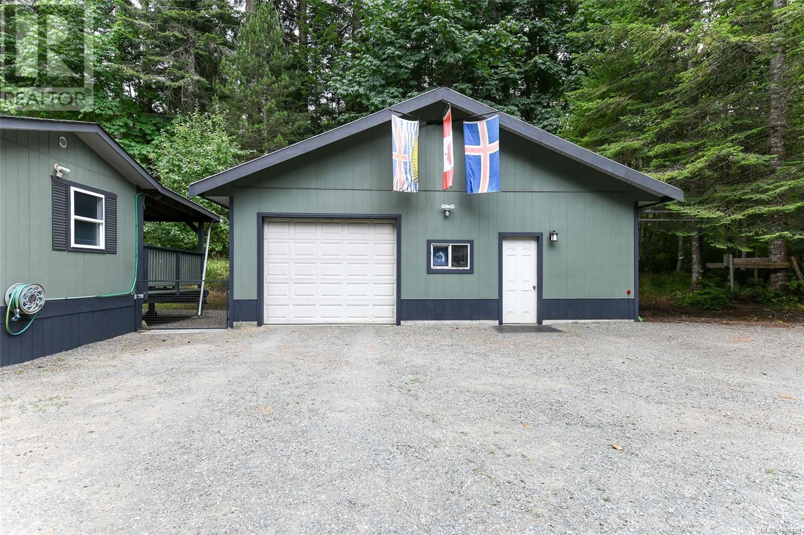 3701 Island Hwy S, Courtenay, British Columbia  V9N 9T4 - Photo 13 - 1008429