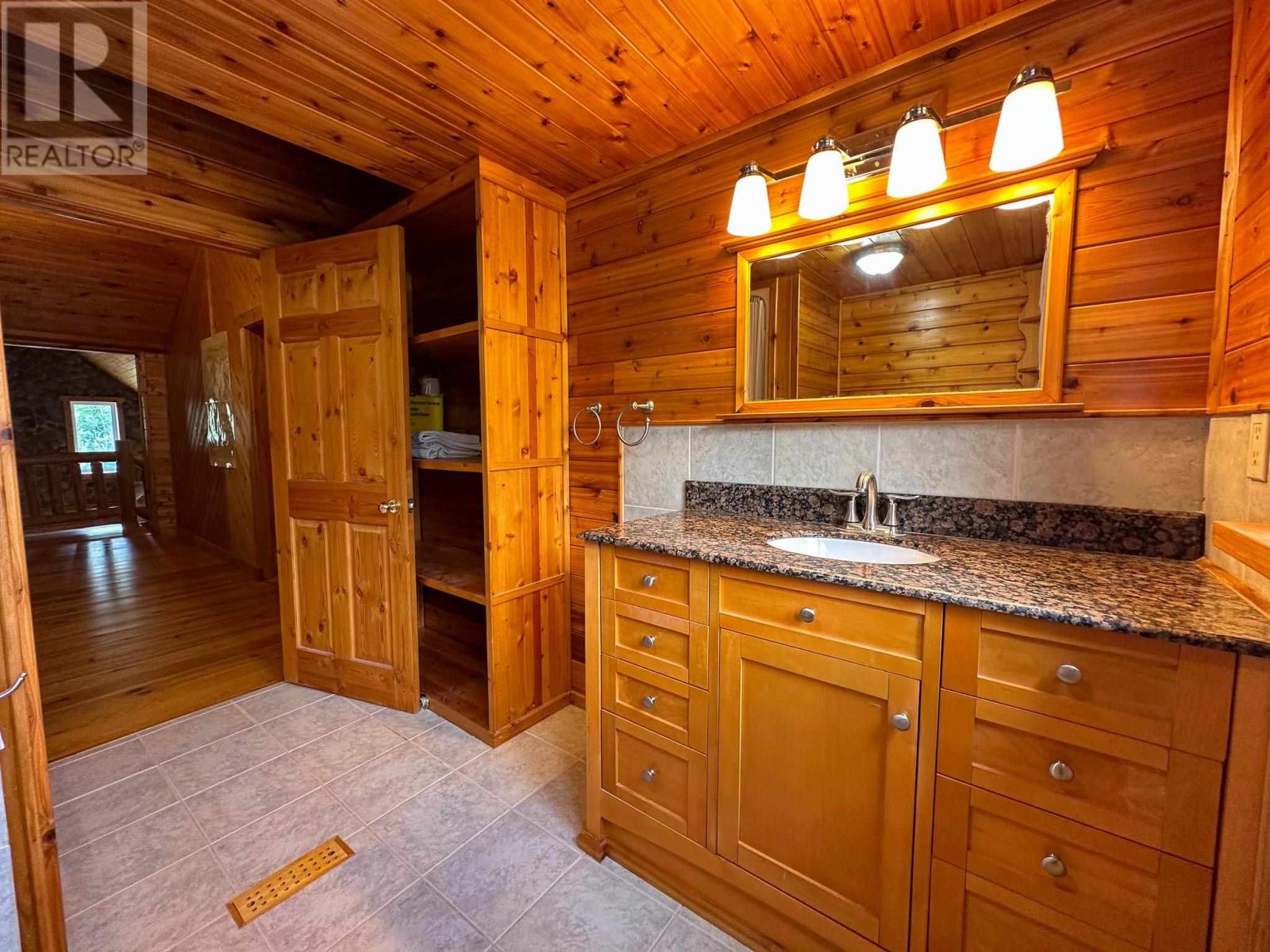 292 Branch Road 16 Storm Bay Road, Kenora, Ontario  P0X 1C0 - Photo 31 - TB251362