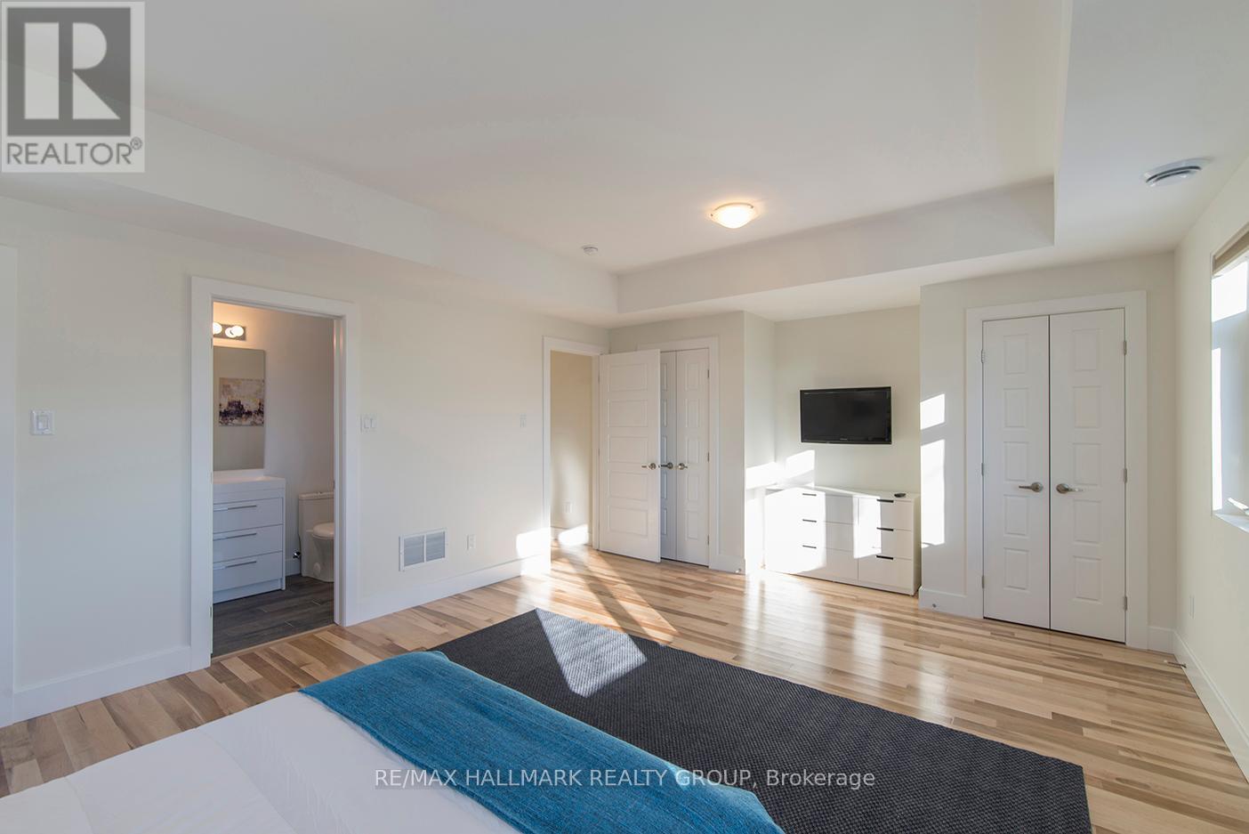550 Guy Street, Ottawa, Ontario  K1K 1B9 - Photo 11 - X12306071
