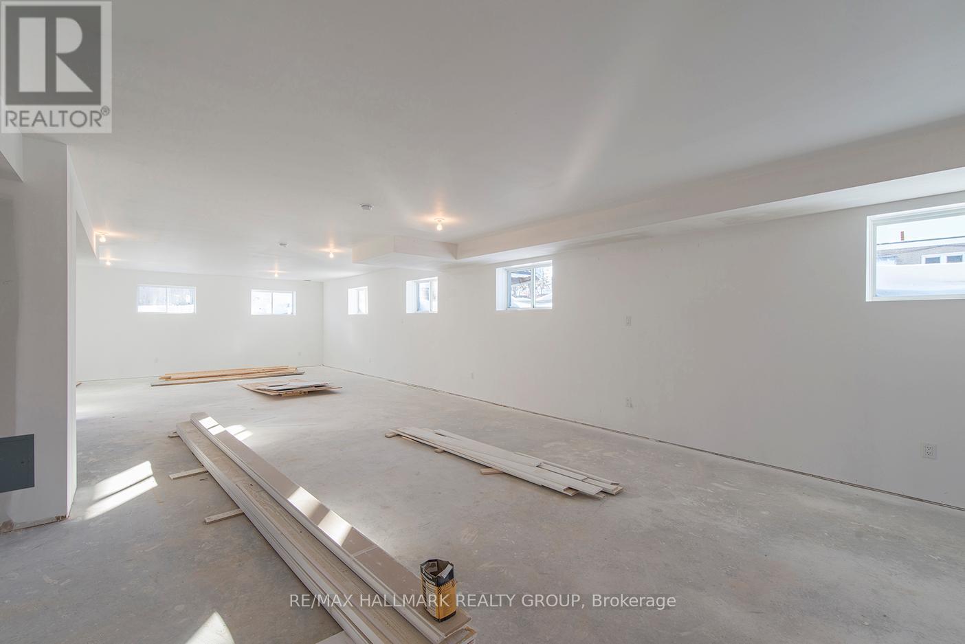 550 Guy Street, Ottawa, Ontario  K1K 1B9 - Photo 17 - X12306071