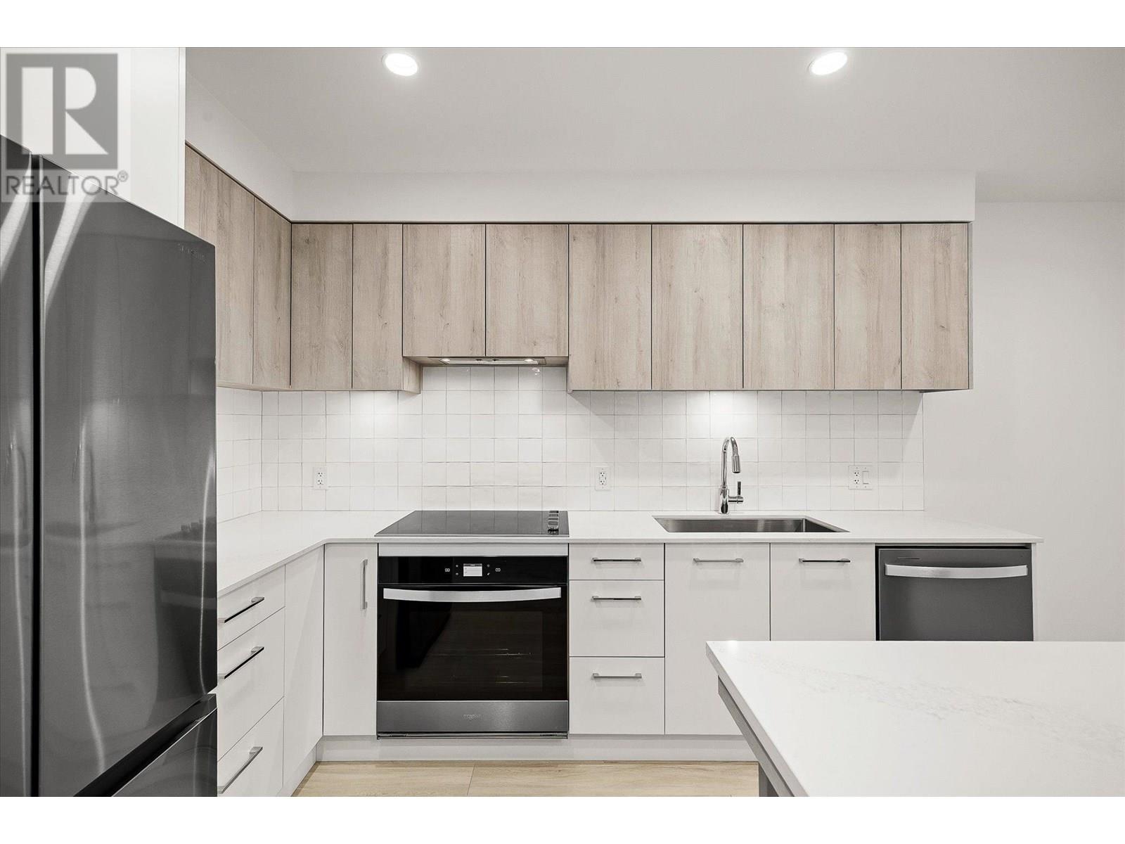 Property at 3699 Capozzi Road Unit# 108 image 4