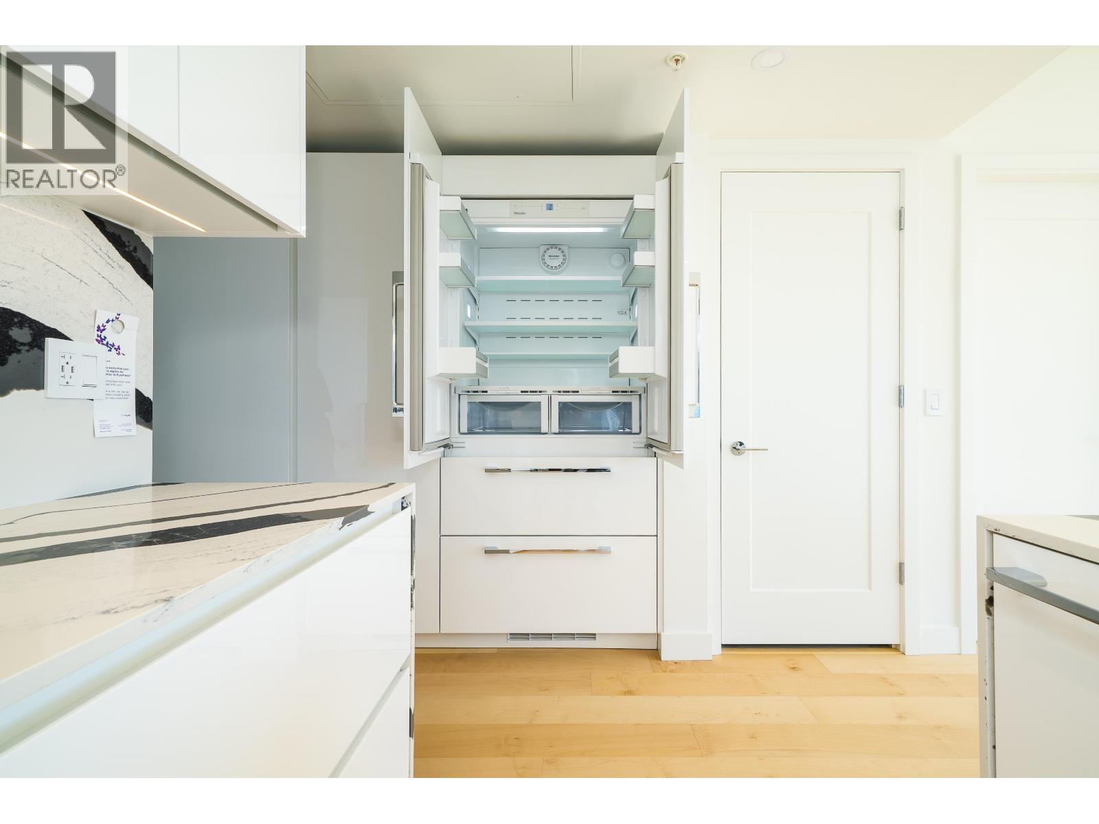 1306 135 E 13th Street, North Vancouver, British Columbia  V7L 0J8 - Photo 10 - R3030529