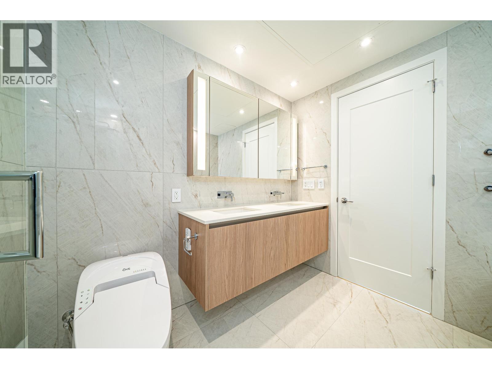 1306 135 E 13th Street, North Vancouver, British Columbia  V7L 0J8 - Photo 15 - R3030529