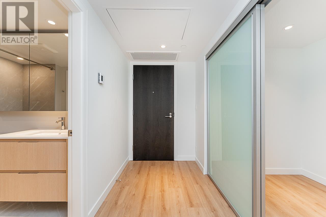 1202 1500 Fern Street, North Vancouver, British Columbia  V7J 0E6 - Photo 3 - R3030598