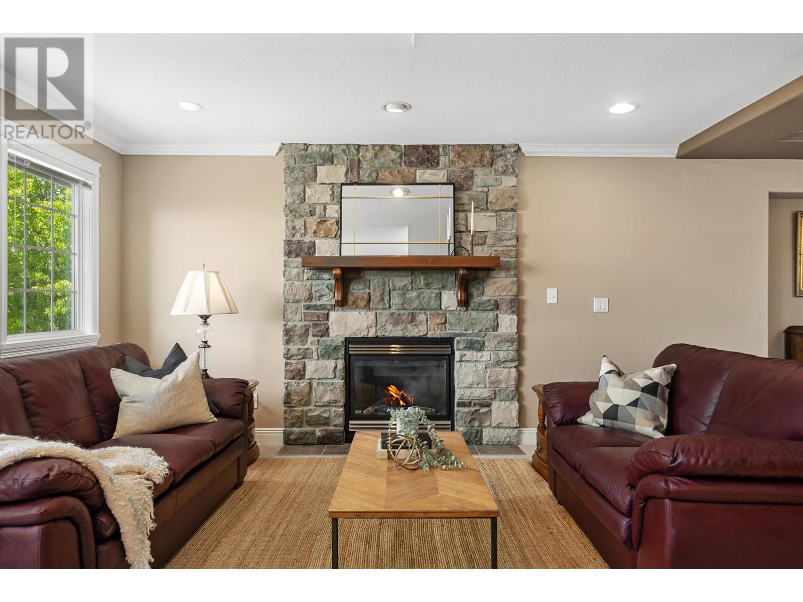Property at 10536 SLATFORD STREET image 5