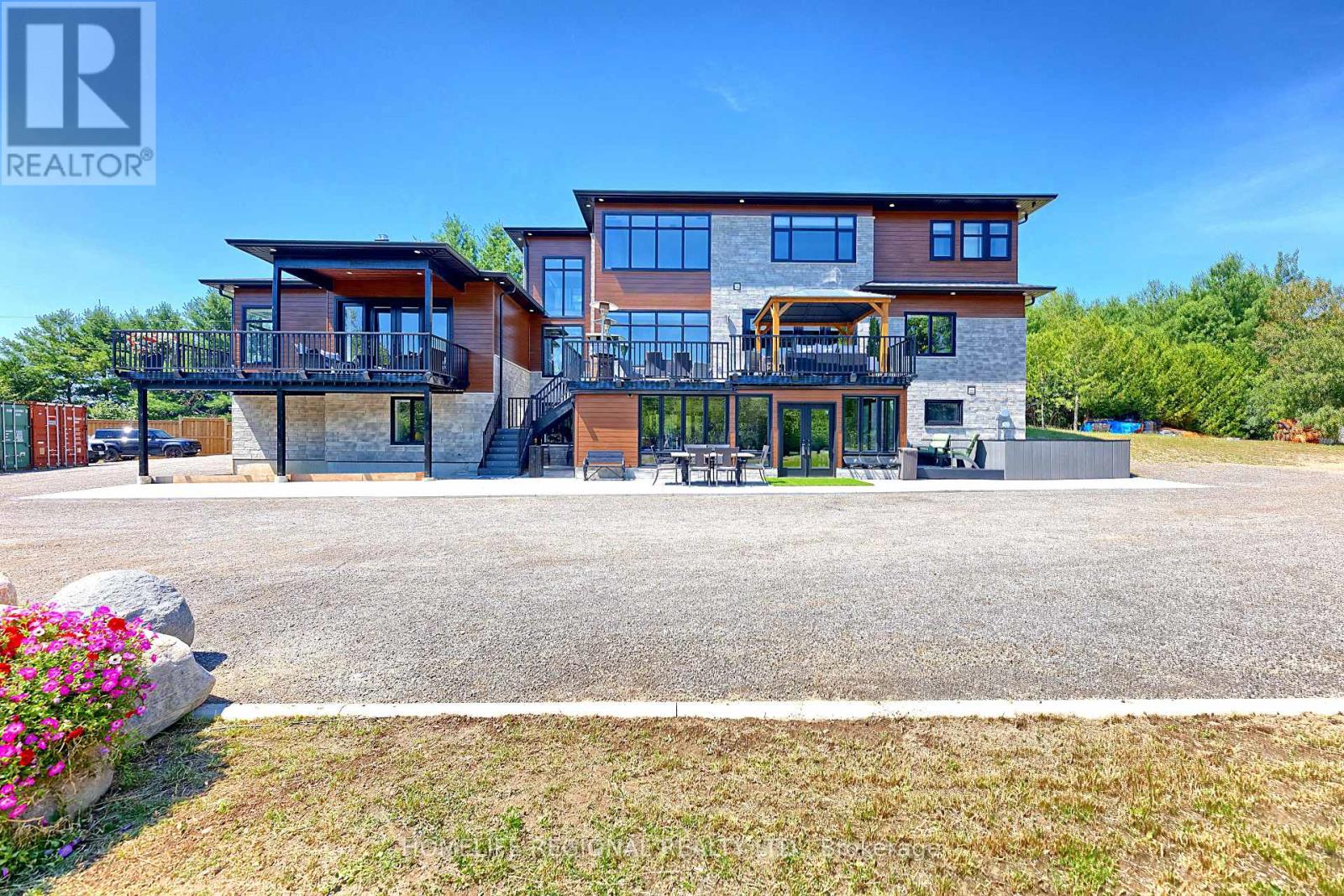 5329 First Line, Erin, Ontario  N1H 6H7 - Photo 2 - X12305961