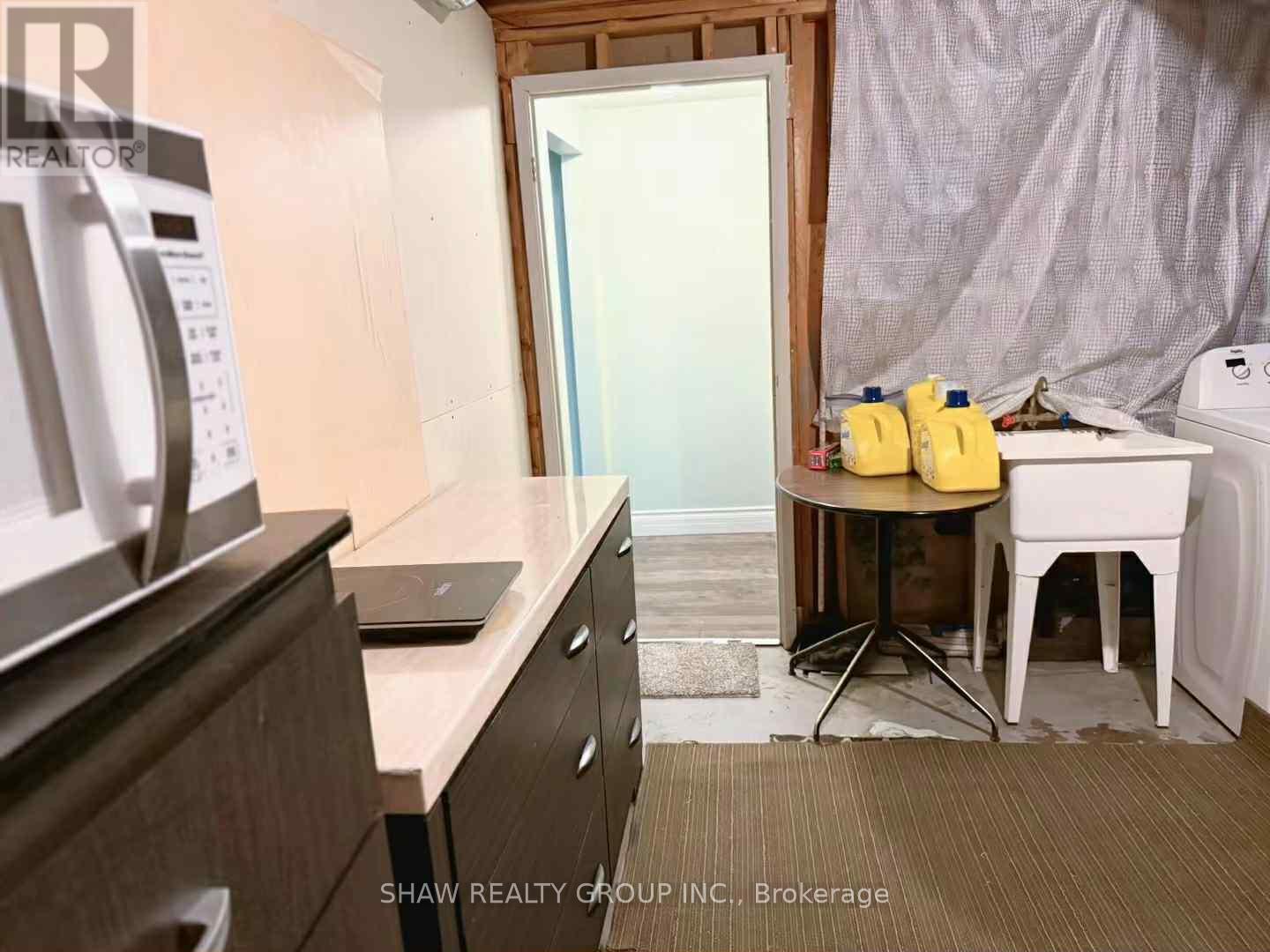 4 - 445 Pioneer Drive, Kitchener, Ontario  N2P 1L8 - Photo 11 - X12305974