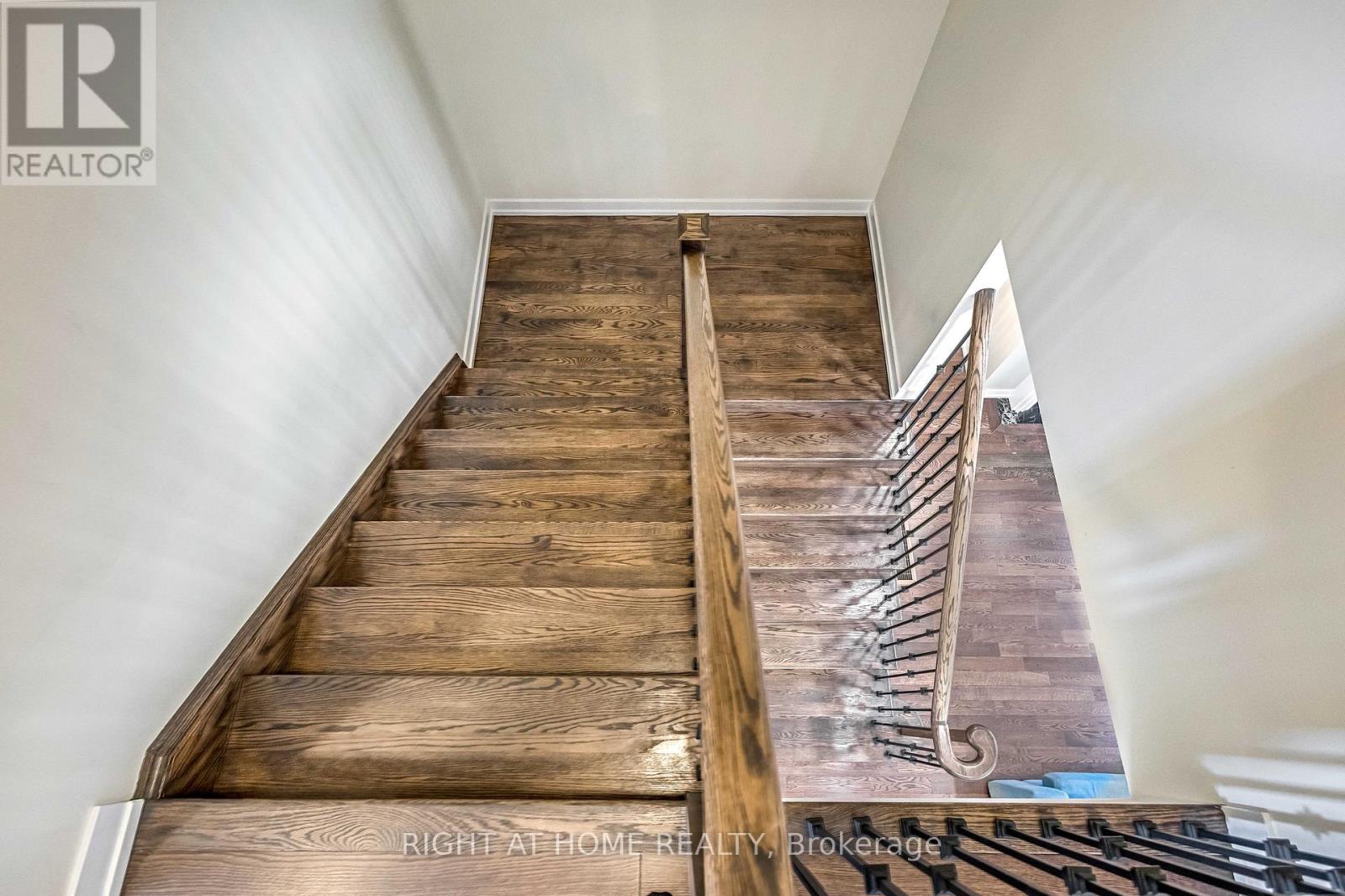 44 Santos Drive, Haldimand, Ontario  N3W 0H1 - Photo 19 - X12305981