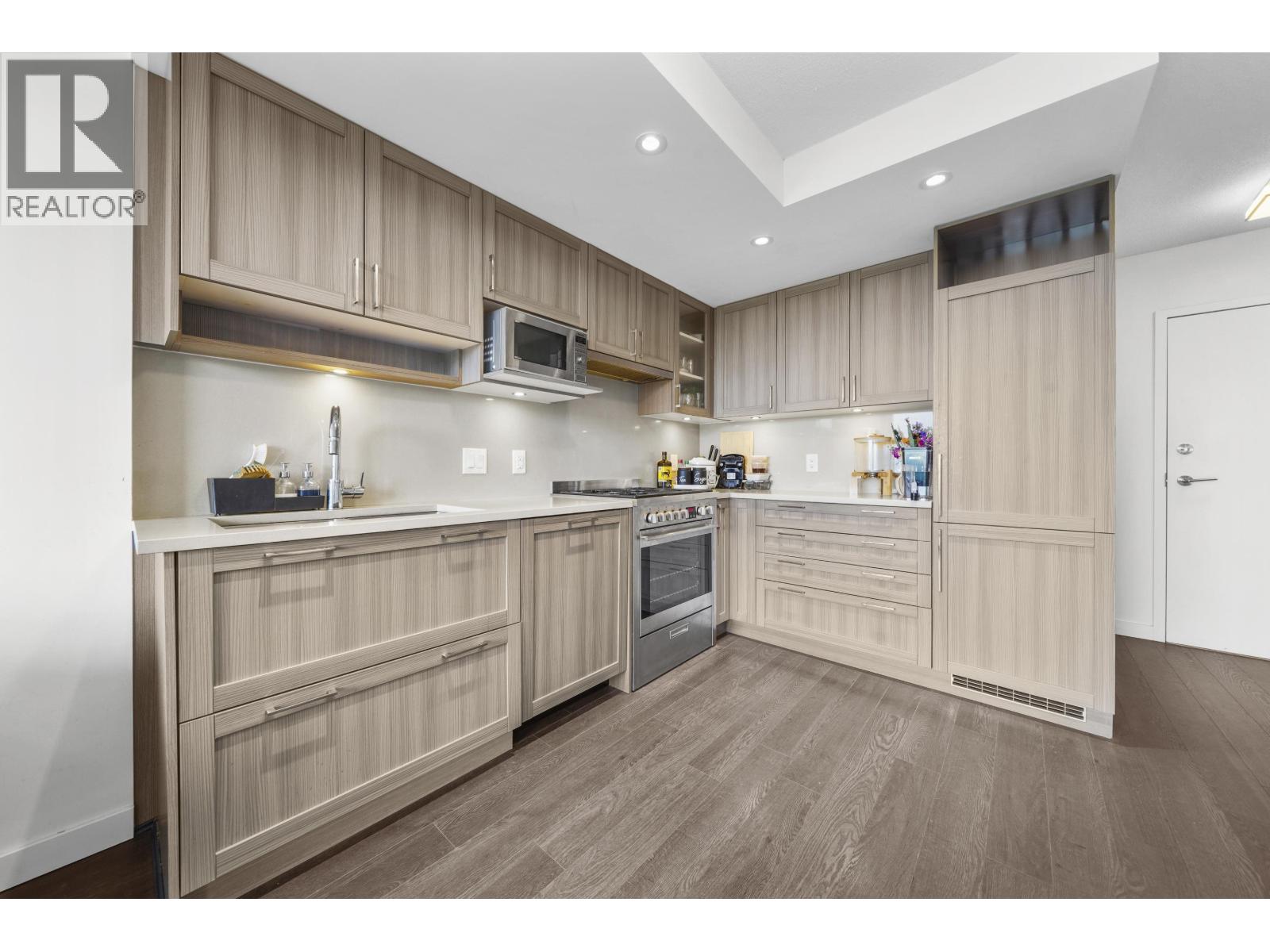 910 5470 Ormidale Street, Vancouver, British Columbia  V5R 0G6 - Photo 4 - R3030487