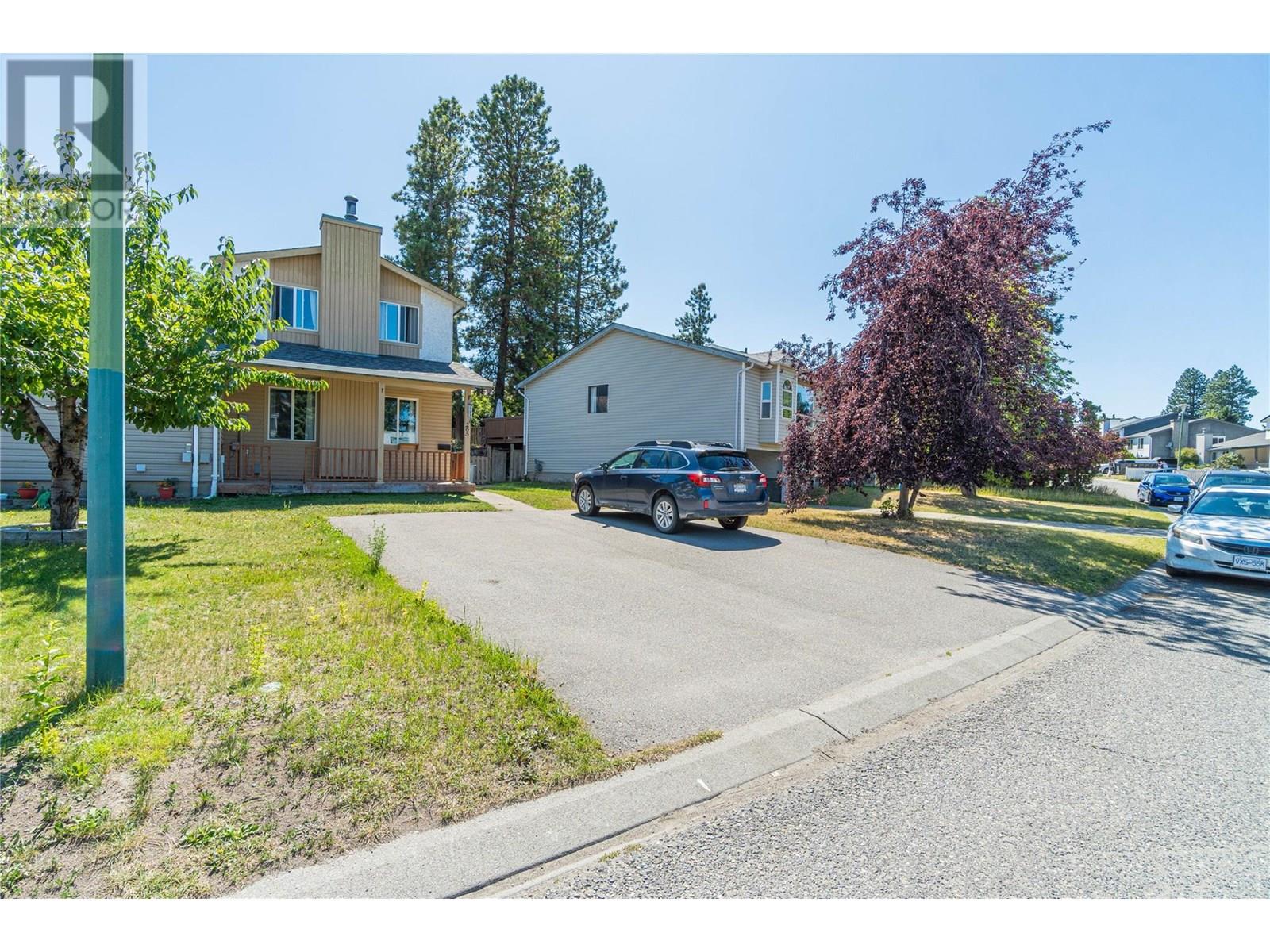 Property at 265 HOLLYBURN Drive image 4
