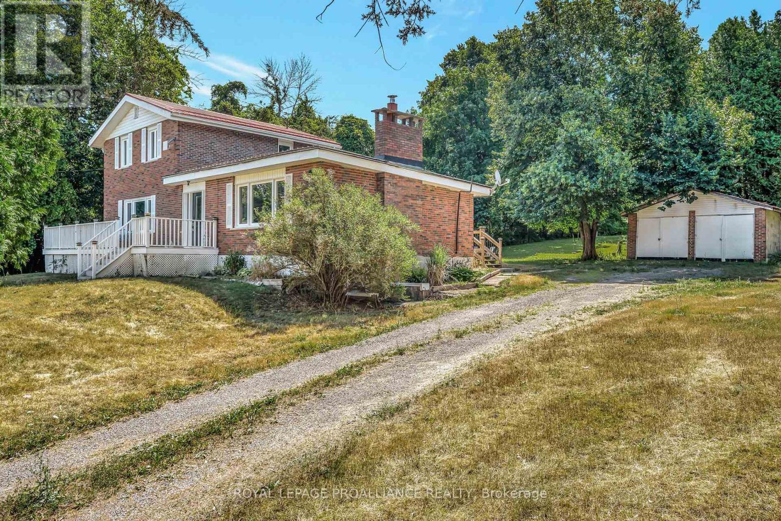 1692 North Big Island Road, Prince Edward County (Sophiasburg Ward), Ontario  K0K 1W0 - Photo 4 - X12305786