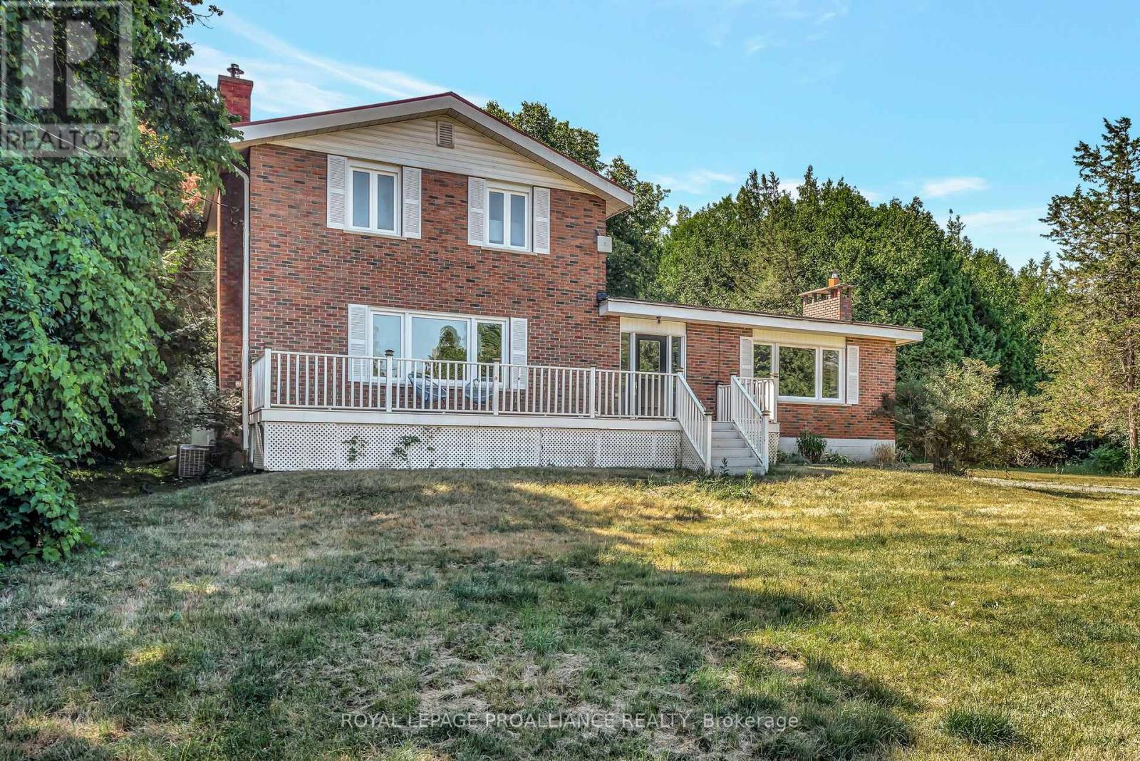 1692 North Big Island Road, Prince Edward County (Sophiasburg Ward), Ontario  K0K 1W0 - Photo 5 - X12305786