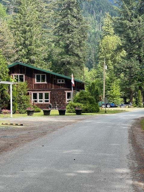 D5 65443 Emory Creek Road, Yale 