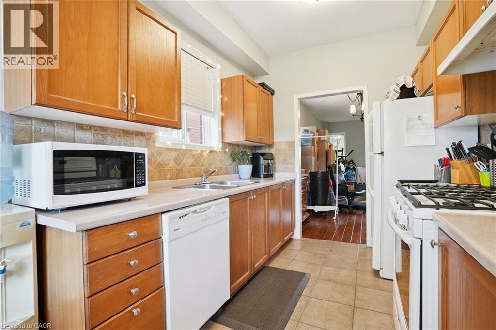 70 Moore Crescent, Ancaster, Ontario  L9G 4Z6 - Photo 16 - 40754398