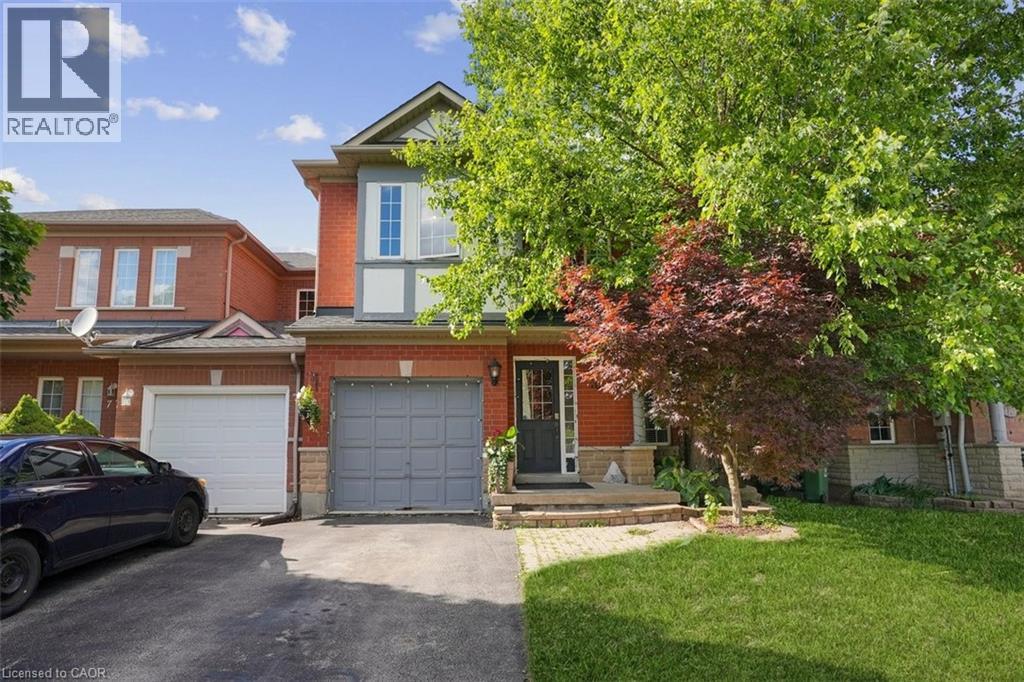 70 Moore Crescent, Ancaster, Ontario  L9G 4Z6 - Photo 2 - 40754398