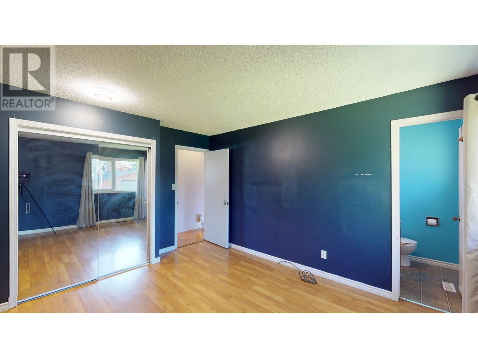 2220 Almond Street