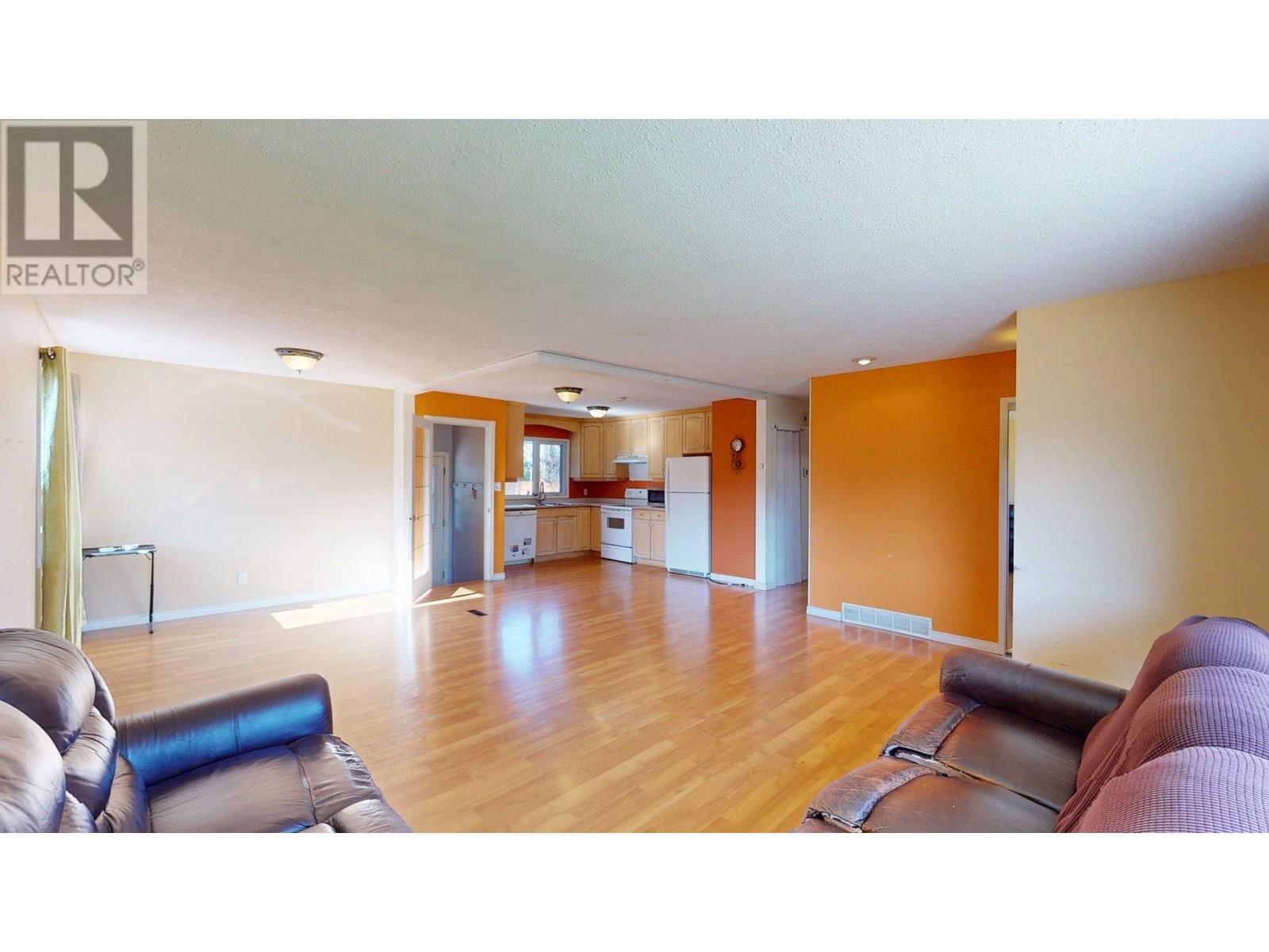 2220 Almond Street