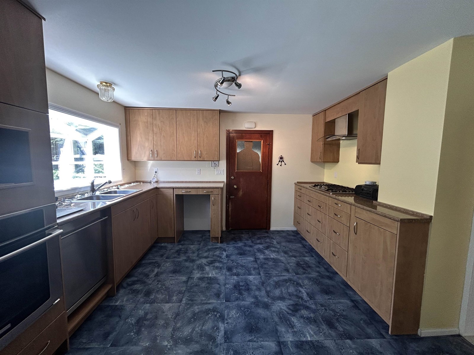 32846 6th Avenue, Mission, British Columbia  V2V 1Y9 - Photo 6 - R3030641