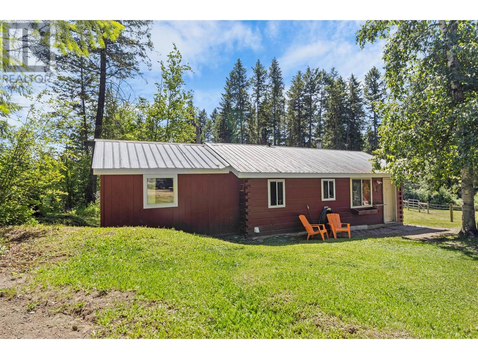 955 Raft River Road, Clearwater, British Columbia  V0E 1N1 - Photo 3 - 10352122