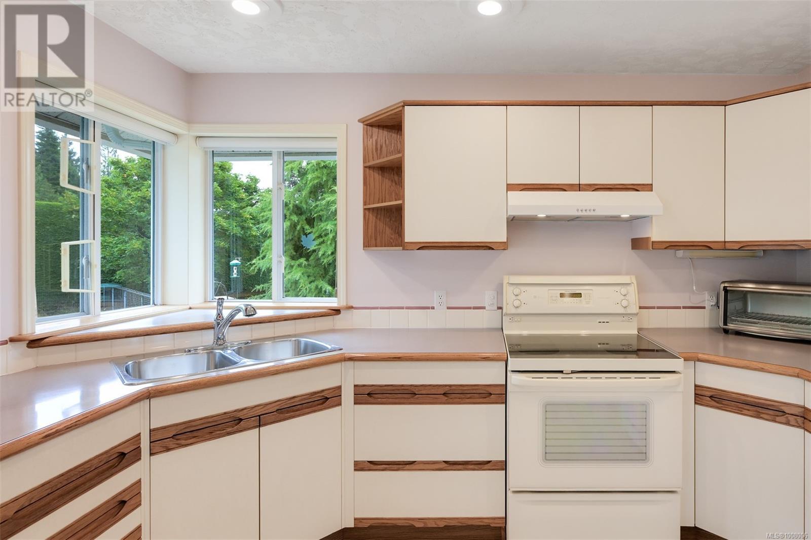 Property at 10978 Cedar Lane image 1