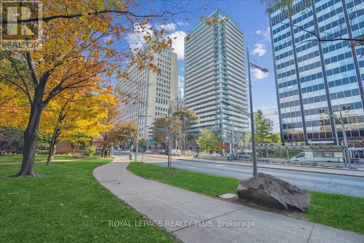 302 - 99 Foxbar Road Sw, Toronto, Ontario  M4V 2G5 - Photo 3 - C12306132