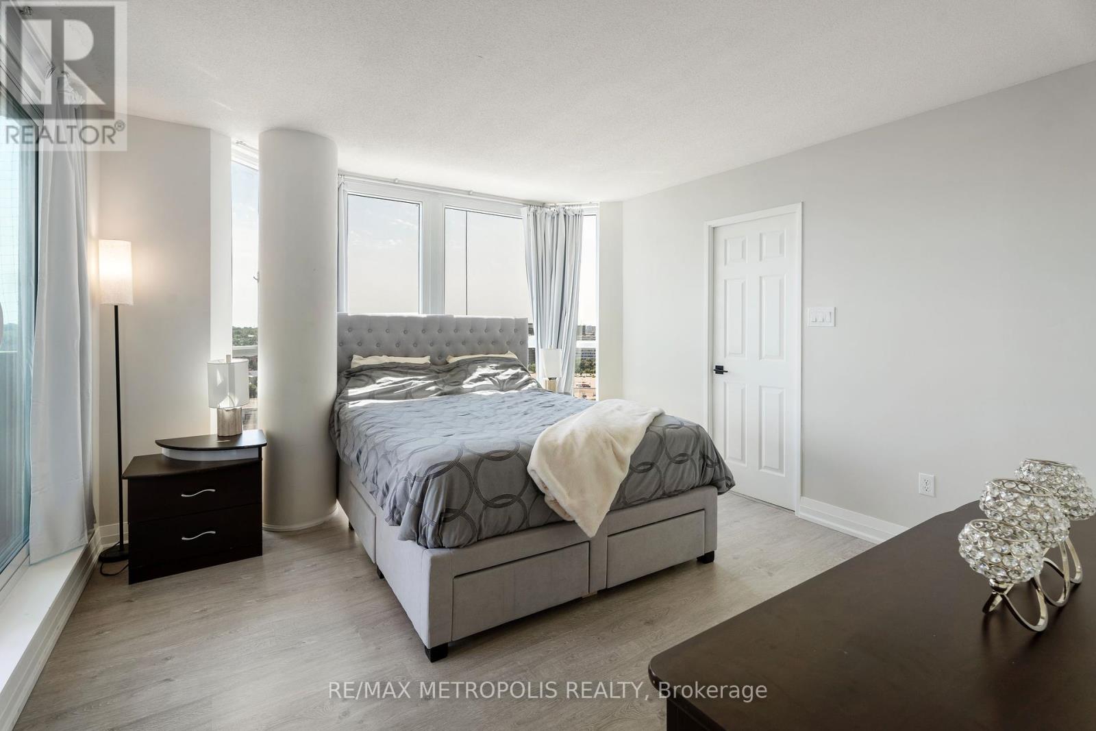 1707 - 3233 Eglinton Avenue E, Toronto, Ontario  M1J 3N6 - Photo 11 - E12303457