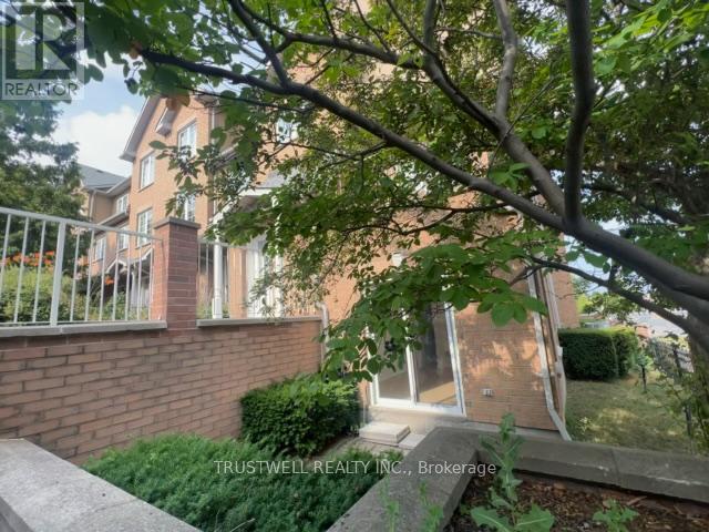1 - 16 Cox Boulevard, Markham, Ontario  L3R 4G4 - Photo 9 - N12306105