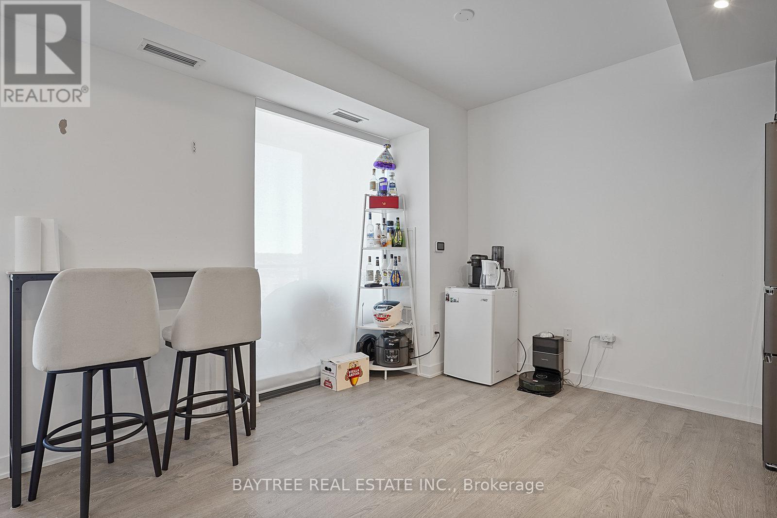 508 - 120 Eagle Rock Way, Vaughan, Ontario  L6A 5C9 - Photo 6 - N12306161