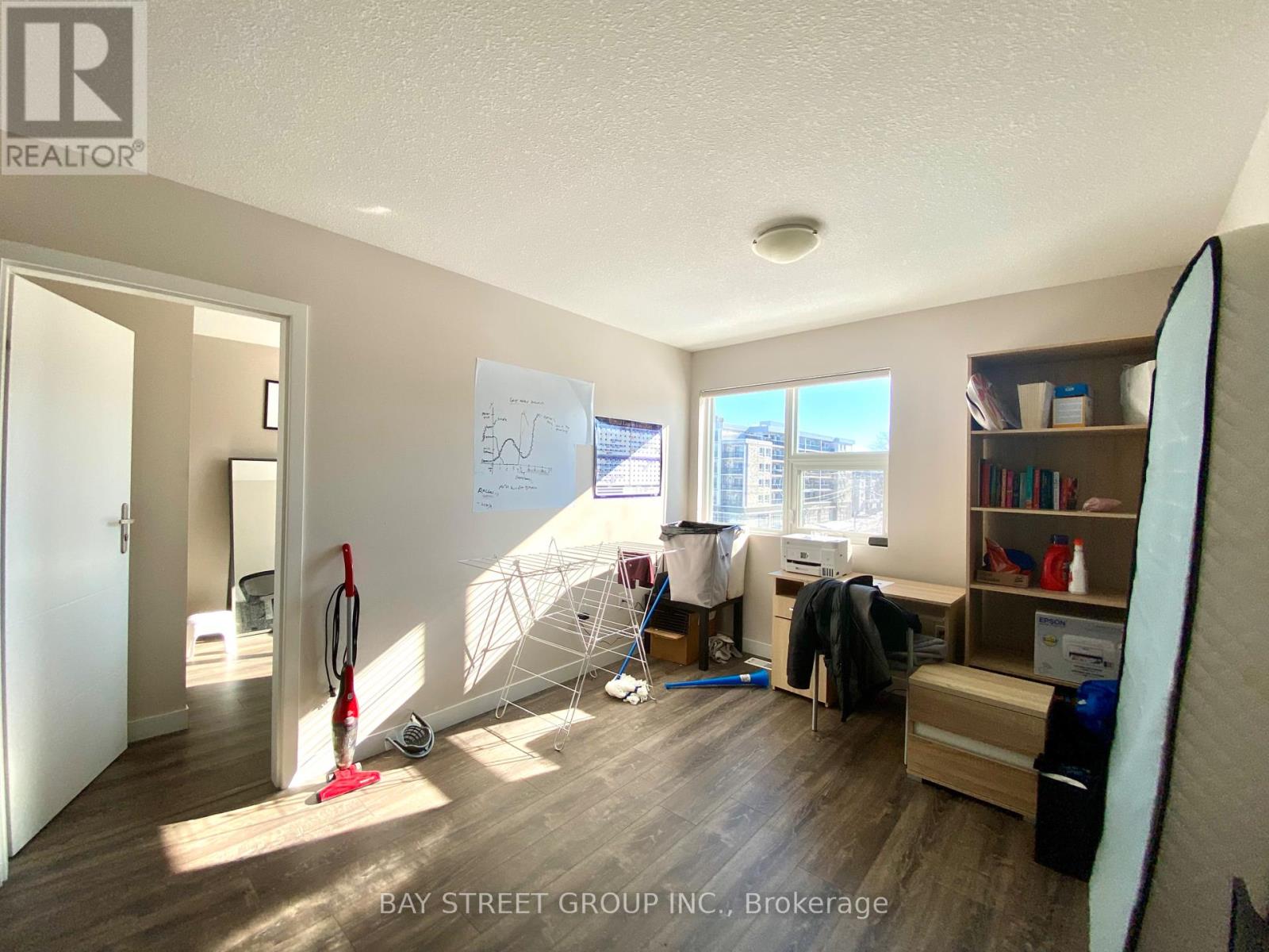 217 - 288 Albert Street, Waterloo, Ontario  N2L 3T8 - Photo 6 - X12306166