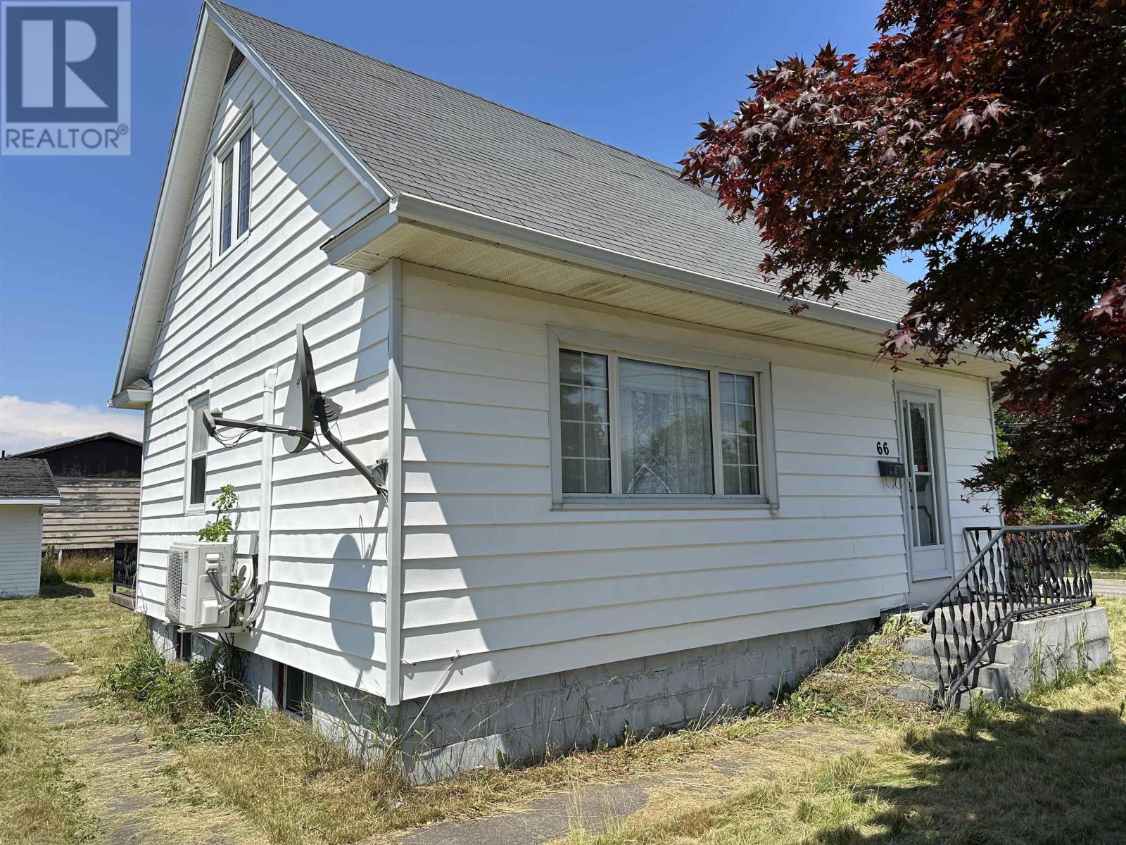 66 High Street, North Sydney, Nova Scotia  B2A 2A7 - Photo 2 - 202516702