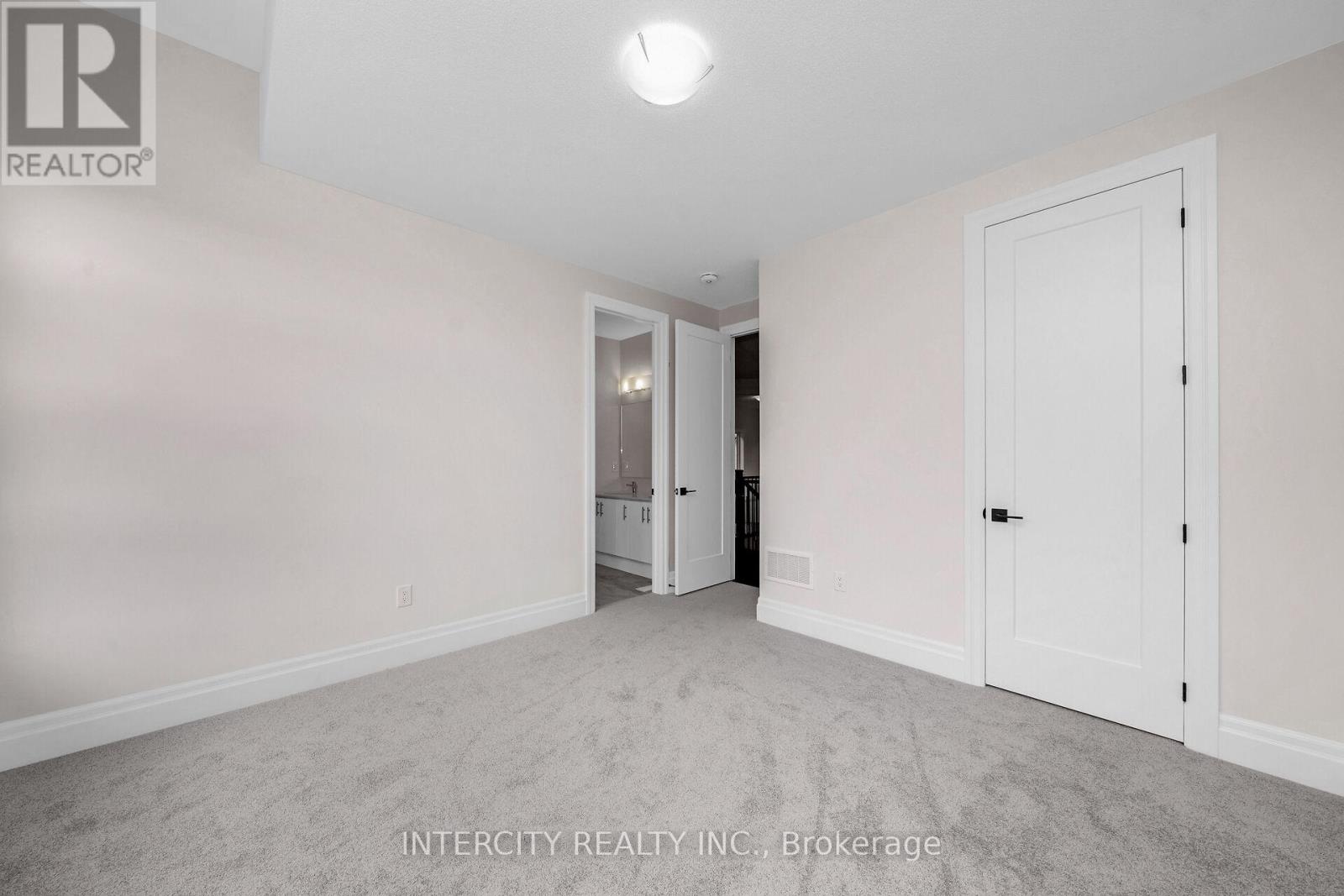 65 Claremont Drive, Brampton (Sandringham-Wellington North), Ontario  L6R 4E7 - Photo 26 - W12303320