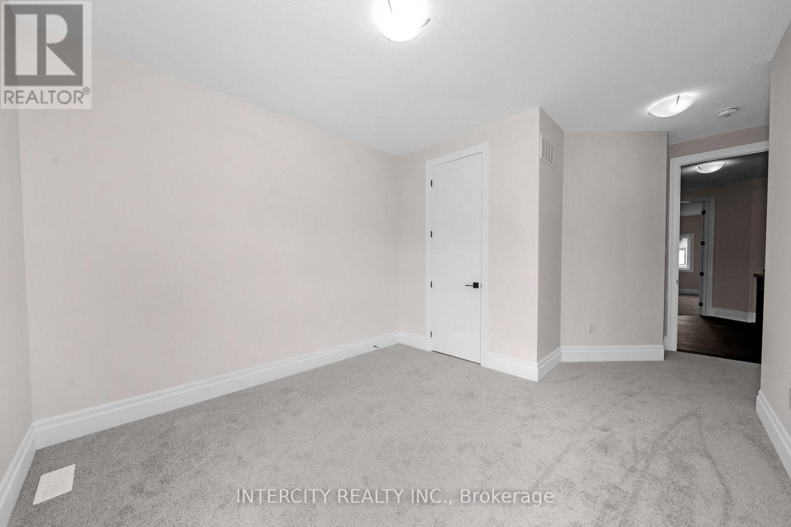 65 Claremont Drive, Brampton (Sandringham-Wellington North), Ontario  L6R 4E7 - Photo 24 - W12303320